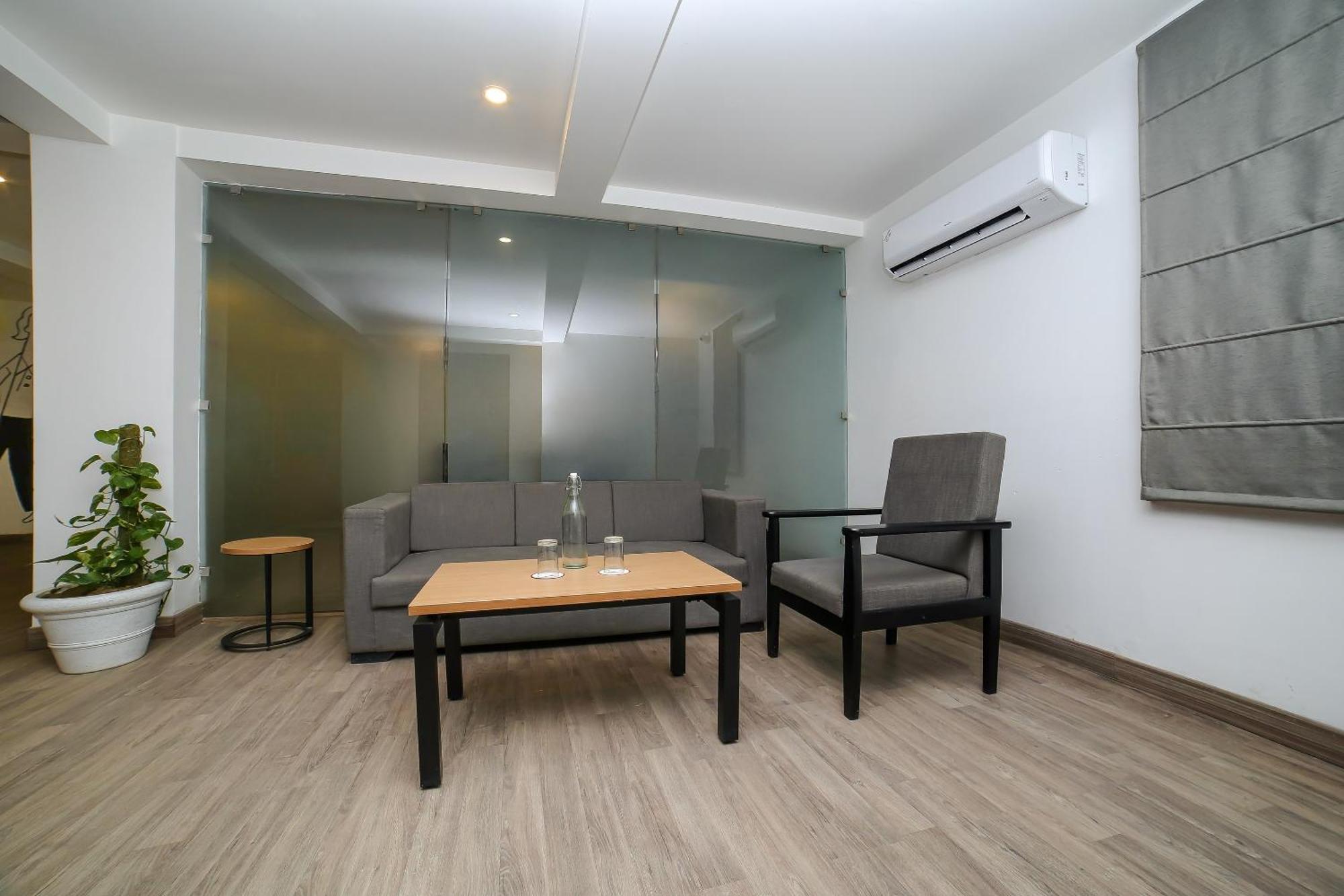 Townhouse Sohna Road 2 Hotell Gurgaon Exteriör bild