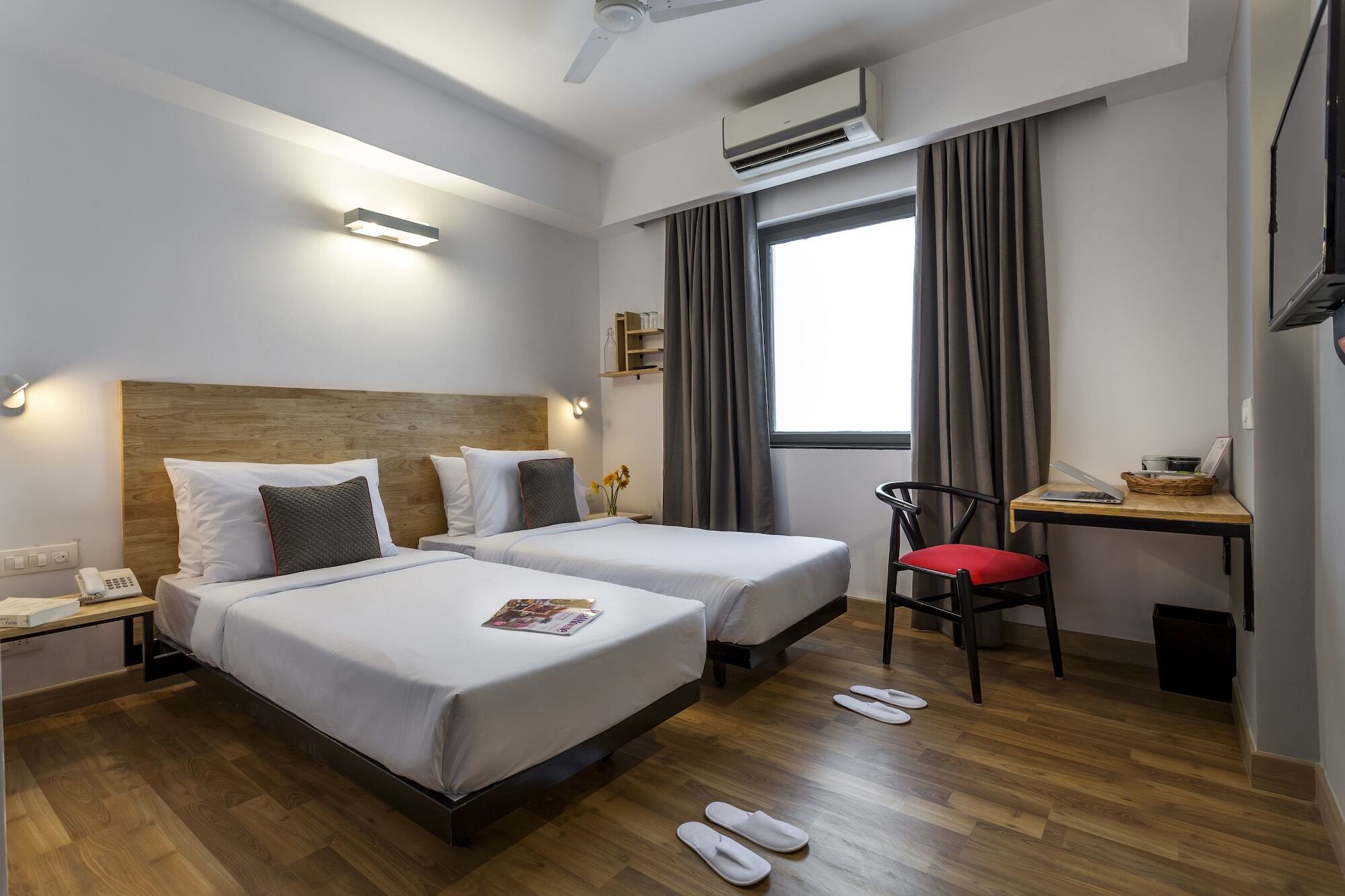 Townhouse Sohna Road 2 Hotell Gurgaon Exteriör bild