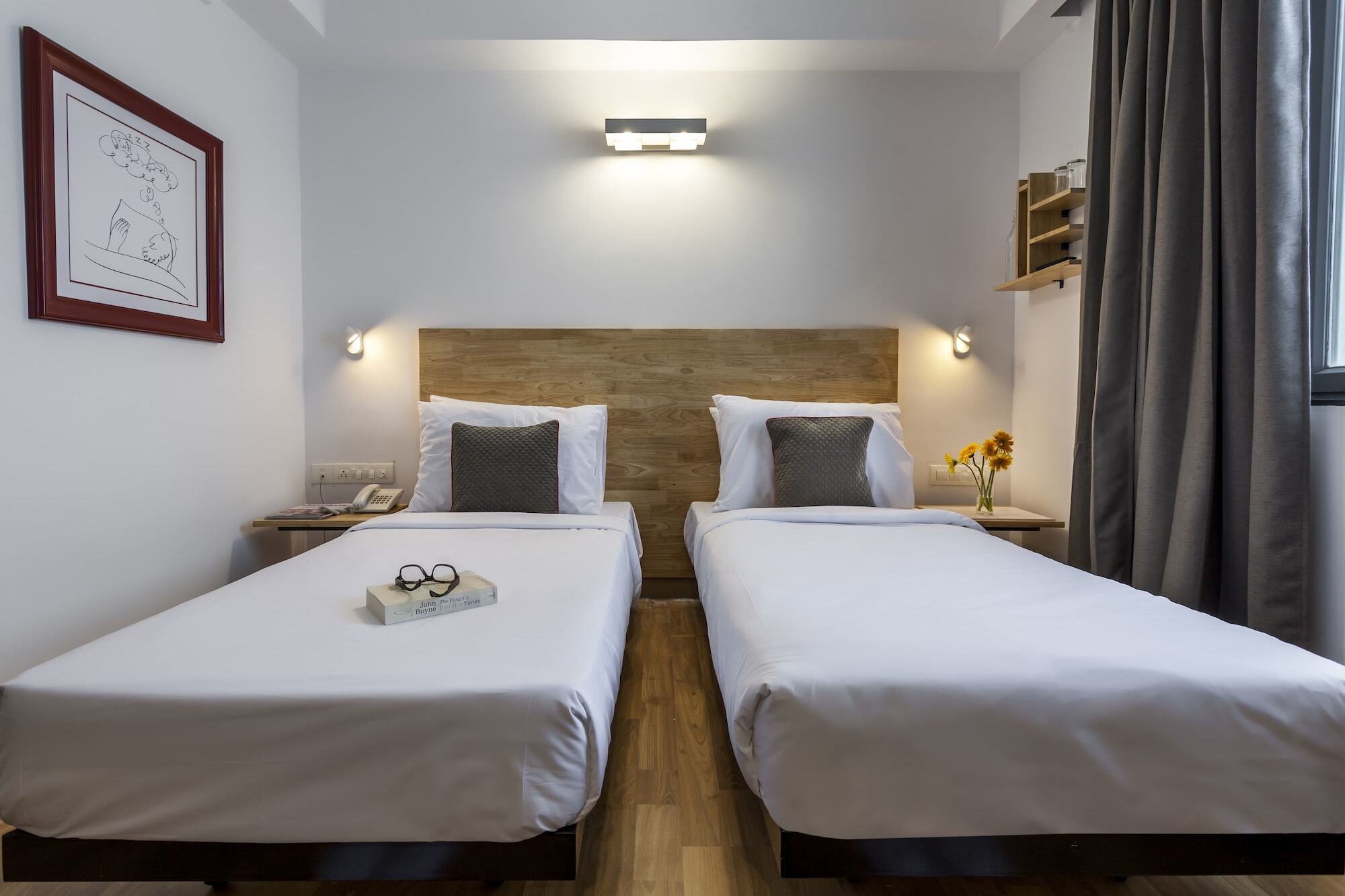 Townhouse Sohna Road 2 Hotell Gurgaon Exteriör bild